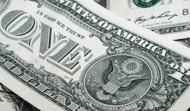 Dólar en Colombia abrió por debajo de los 4.800