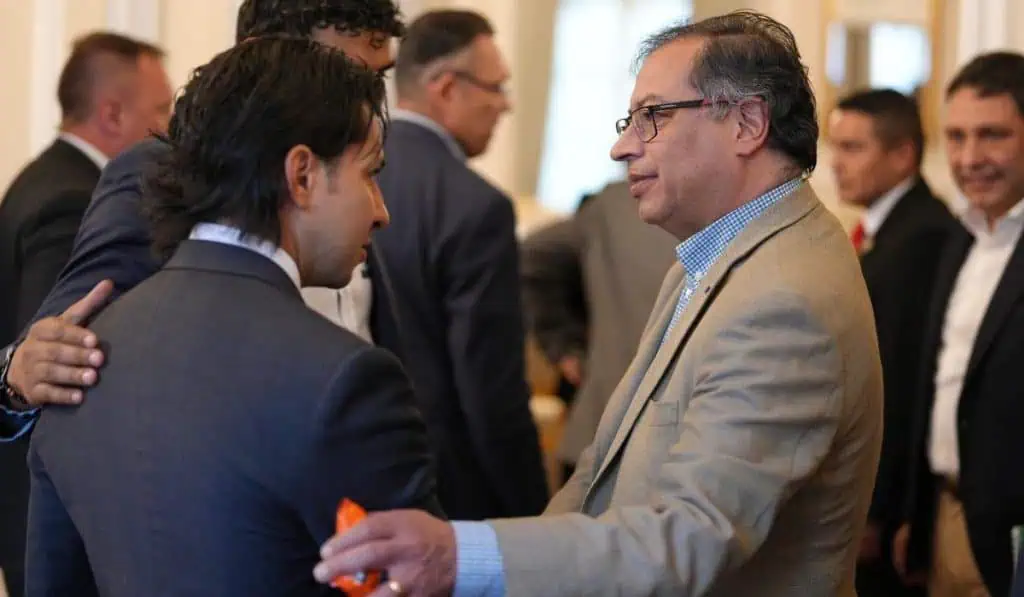 ¿Qué dice Gobierno Petro sobre lo que va a pasar con la reforma a la salud en Colombia? El presidente Gustavo Petro lidera las conversaciones de la reforma a la salud en Colombia
