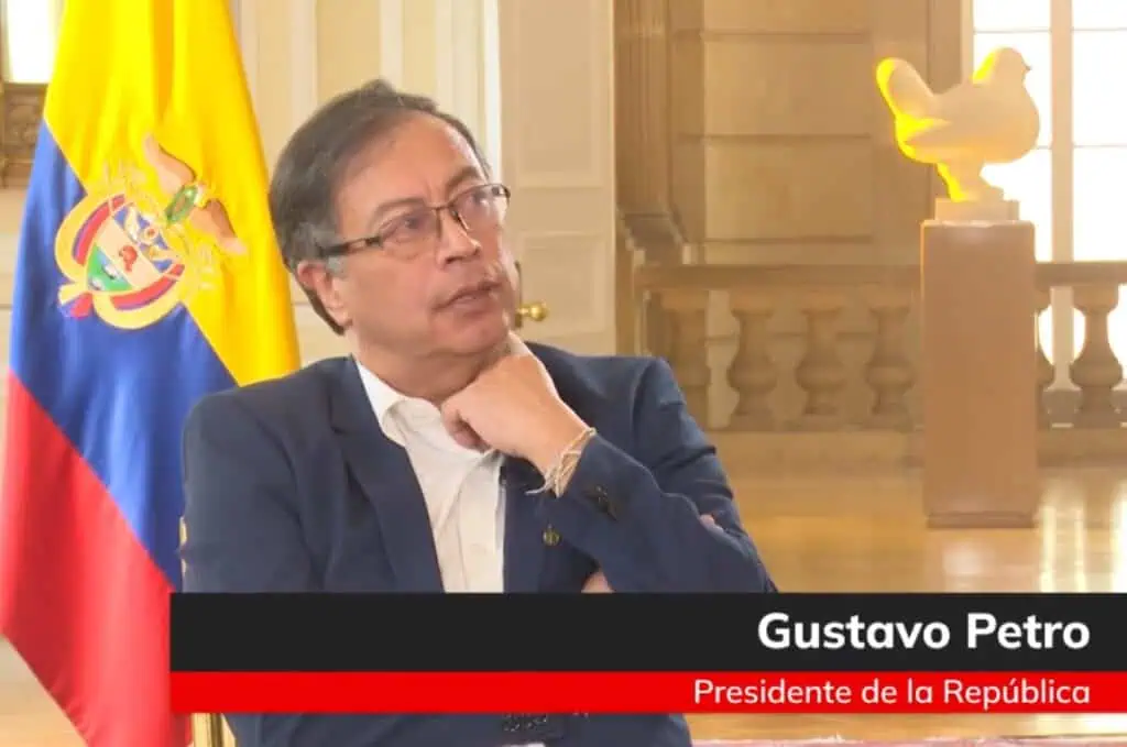 La ley de sometimiento y los roces entre Petro y Roy Barreras, su aliado clave en el Congreso Entrevista Gustavo Petro y Cambio