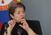 Gloria Inés Ramírez, ministra de Trabajo, durante una reunión en el Ministerio de Trabajo.