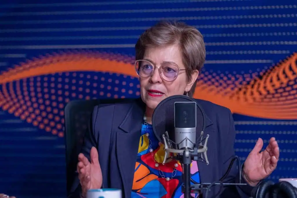 Estas son las nuevas propuestas que le aparecen a la reforma pensional en Colombia Gloria Inés Ramírez, ministra de Trabajo, lidera la reforma pensional en Colombia