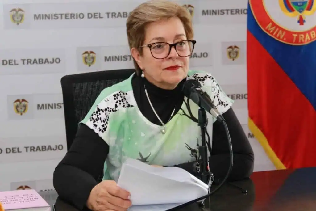 ¿Qué pasa con un aumento muy alto del salario mínimo en Colombia? Salario mínimo