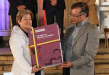 Gloria Ramírez y Gustavo Petro
