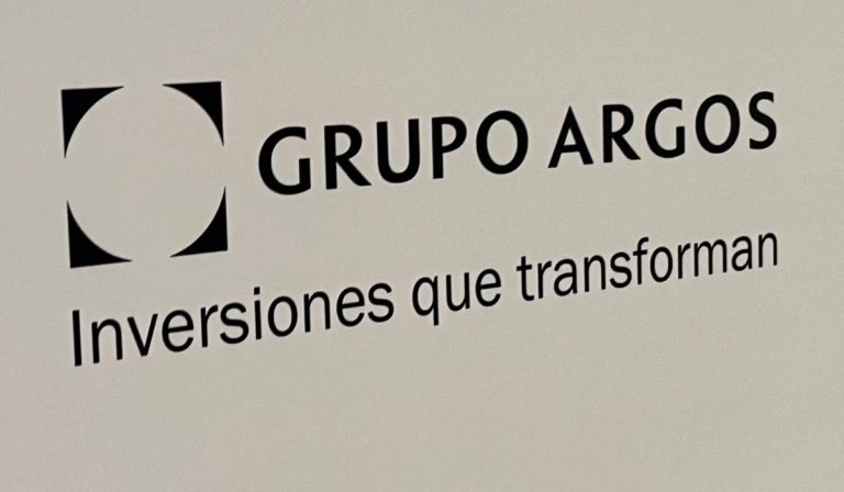 Grupo Argos inicia programa de recompra de acciones el 15 de mayo Logo de Grupo Argos, holding de infraestructura en Colombia