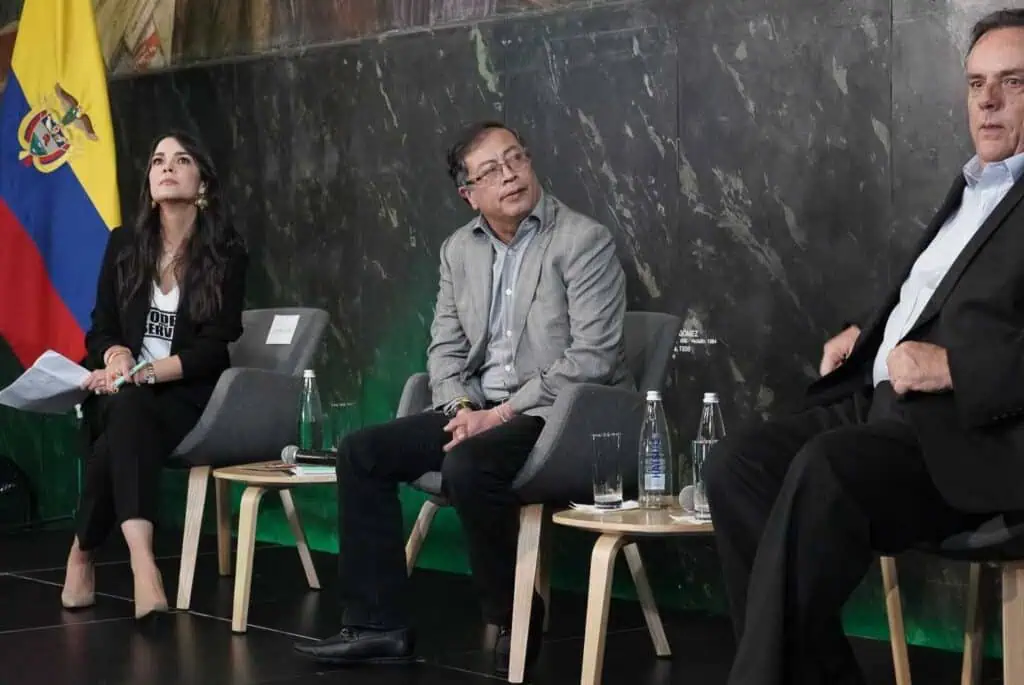 ¿Qué dijo el presidente Petro a los empresarios de Antioquia? Gustavo Petro en encuentro y charlas con los empresarios de Antioquia