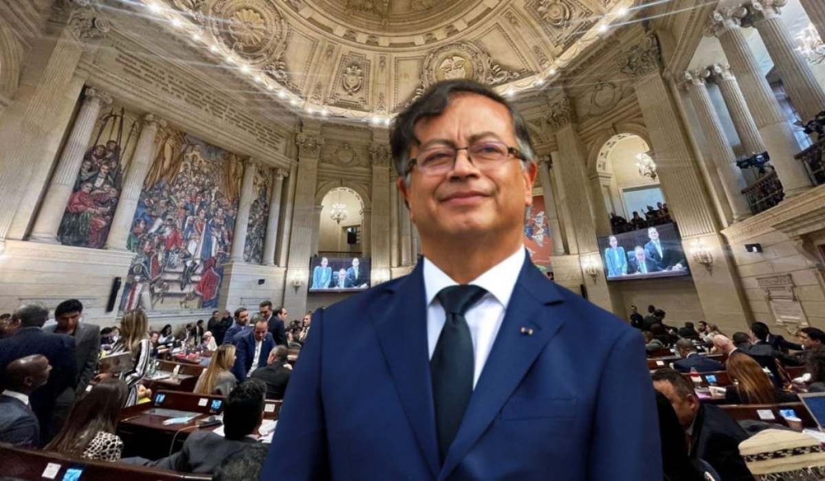 Presidente Gustavo Petro en el Congreso Gustavo Petro pierde gobernabilidad y popularidad? Foto: Cámara de Representantes y Presidencia.