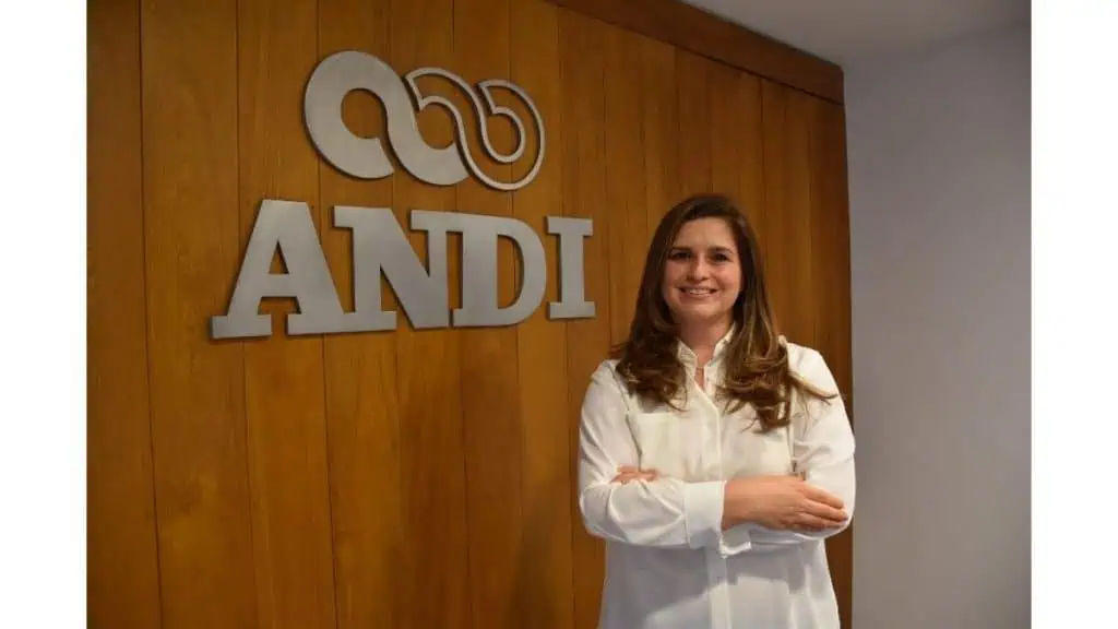 Las ‘10 líderes Valora’ del mundo empresarial y directivo en Colombia para 2023 Isabel Cristina Riveros - mujeres líderes empresariales de Colombia