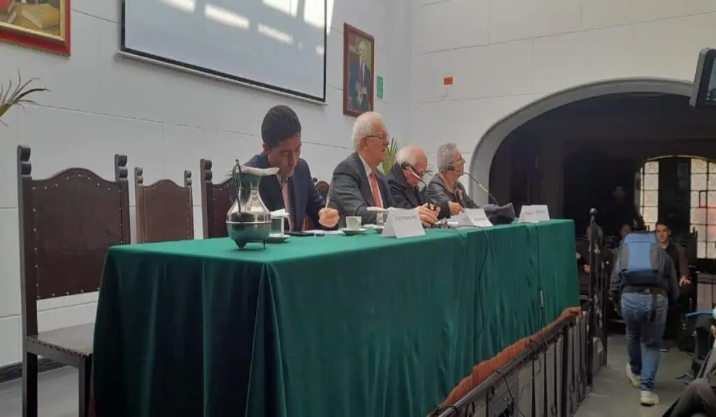 Ocampo explica papel de fondos privados en reforma pensional de Colombia Ocampo explica papel de fondos privados en reforma pensional de Colombia