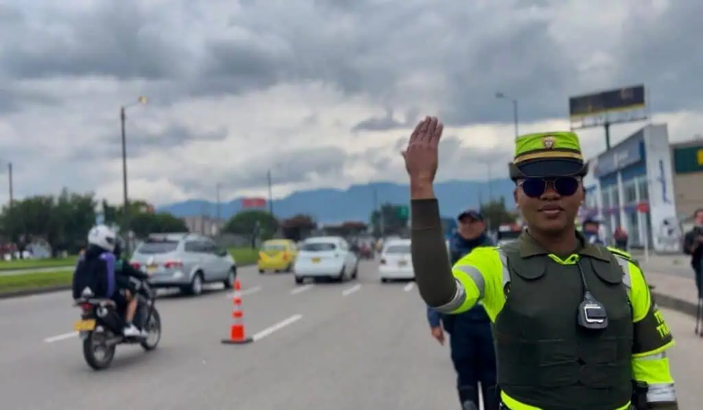 Vehículos en Colombia que no lleven este elemento en carreteras pueden recibir fuerte multa en Semana Santa ¿Va a viajar en esta temporada navideña?: Alcaldía anunció cómo será el plan éxodo en Bogotá