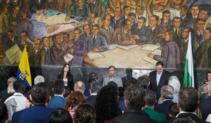 Presidente Gustavo Petro en encuentro con empresarios de Antioquia