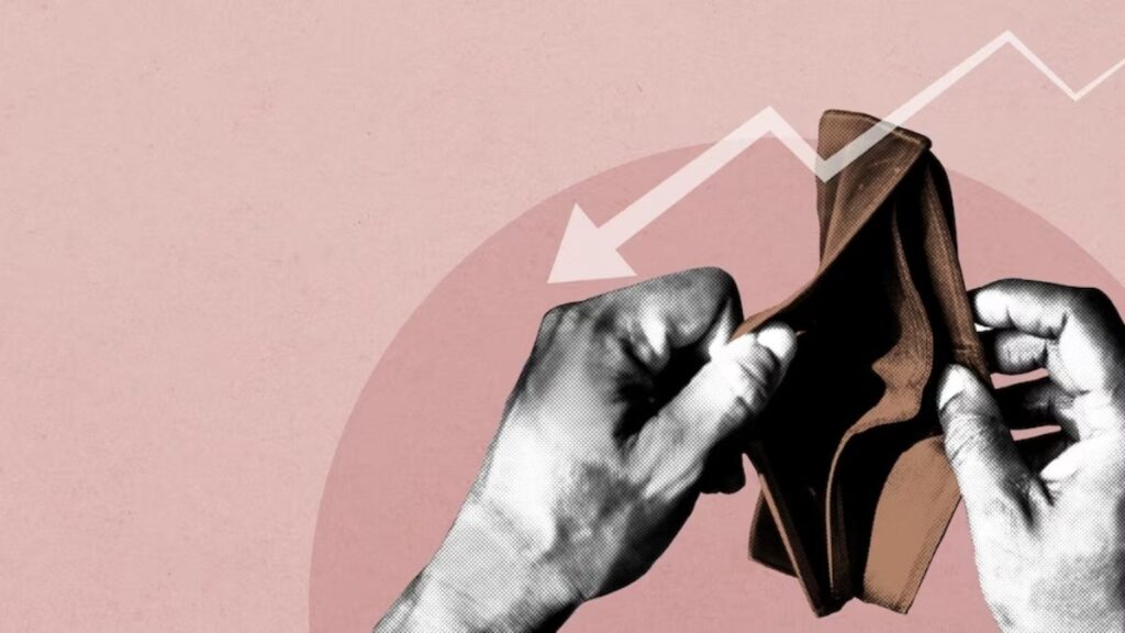 Una recesión económica es la fase en la que la actividad económica se reduce, disminuye el consumo y la inversión.