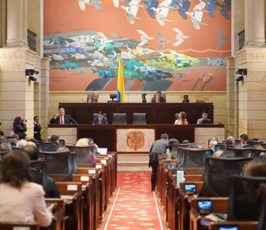 Reforma a la salud en Colombia contrapropuesta de partidos políticos