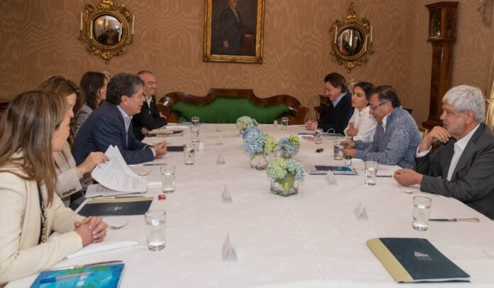 Riesgo pais Colombia y la confianza del gobierno de Gustavo Petro Riesgo país Colombia y la confianza del gobierno de Gustavo Petro