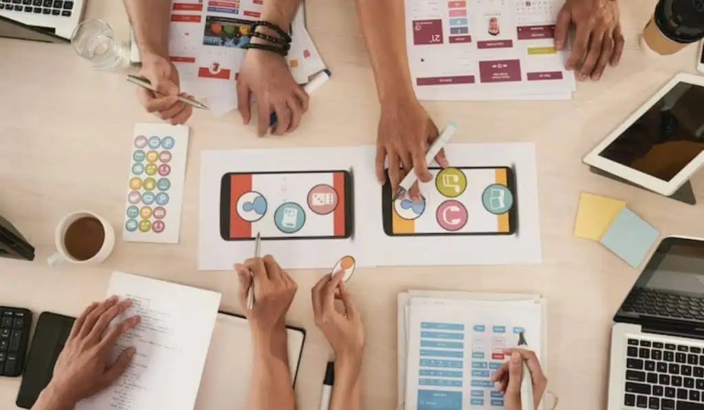 Llega el Startups Latam Week a Bogotá, conozca fechas y eventos Emprendedores trabajando