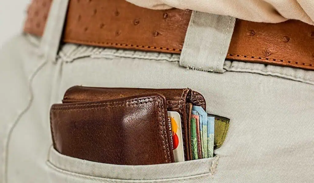 Costos de tarjetas de crédito se disparan desde este miércoles en Colombia Siguió aumentando la Tasa de Usura en Colombia.
