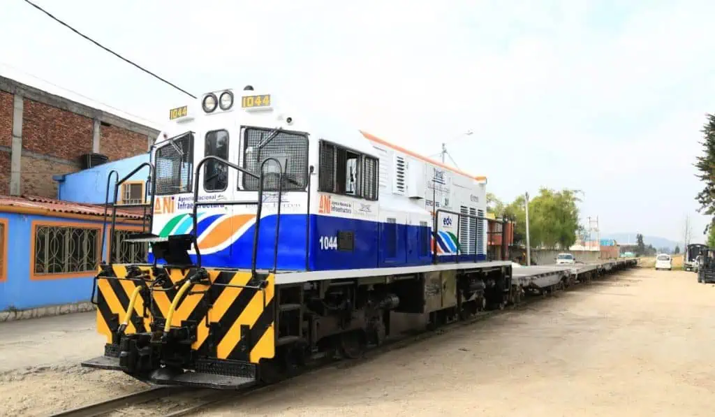 Este el ferrocarril entre Bogotá y Boyacá que ya reinició operaciones Ferrocarril Bogotá Belencito en Colombia