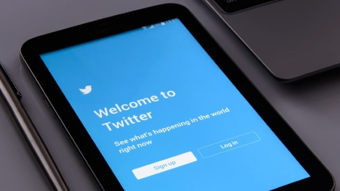 Twitter Twitter