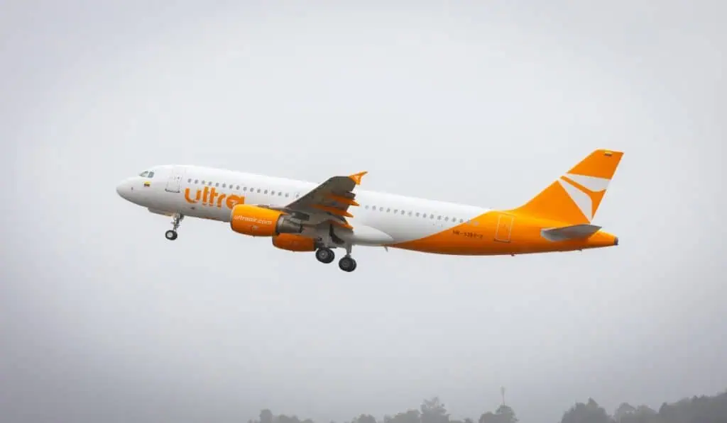 ¿Cómo pedir la devolución del dinero o compensación a Ultra Air? Petro protege a viajeros por quiebra de Ultra