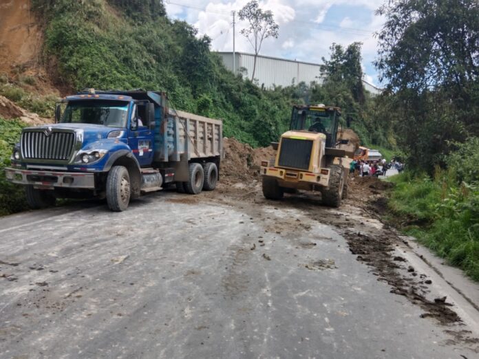 Vía Puente La Libertad - Manizales Vía Puente La Libertad - Manizales