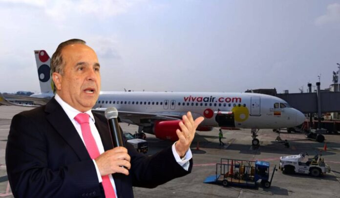 Ministro de Transporte Guillermo Reyes y Viva Air