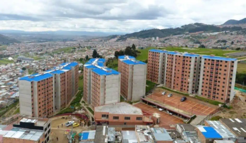 Fuerte caída en ventas de vivienda VIS en Colombia; volvió a niveles de pandemia Vivienda en Colombia con subsidio se puede vender o arrendar cuando desee.