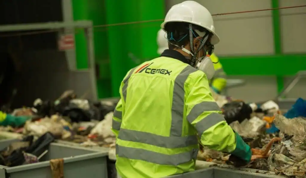 Cemex lanza Regenera en Colombia, empresa para procesos de economía circular Cemex lanza la nueva compañía Regenera para procesos de circularidad en residuos