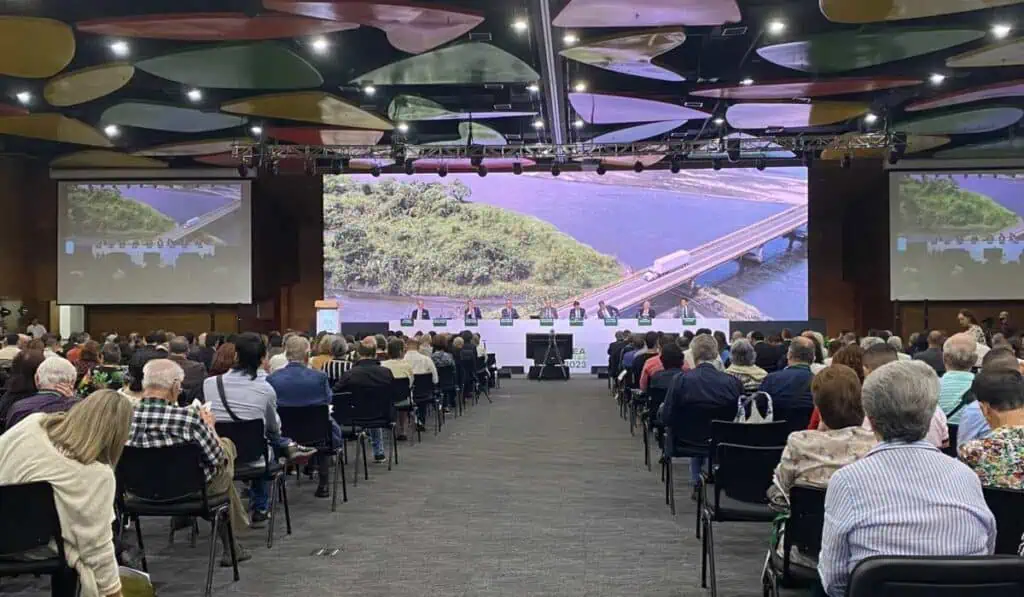 Ante reelección de Junta de Nutresa, renuncia miembro independiente; Gilinski convoca asamblea para el 31 de marzo Asamblea de accionistas de Nutresa el 21 de marzo de 2023