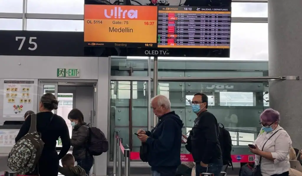 Estas son las aerolíneas que están próximas a operar en Colombia Avianca ofrece protección a pasajeros afectados por el cese de operaciones de Ultra. Imagen: Valora Analitik