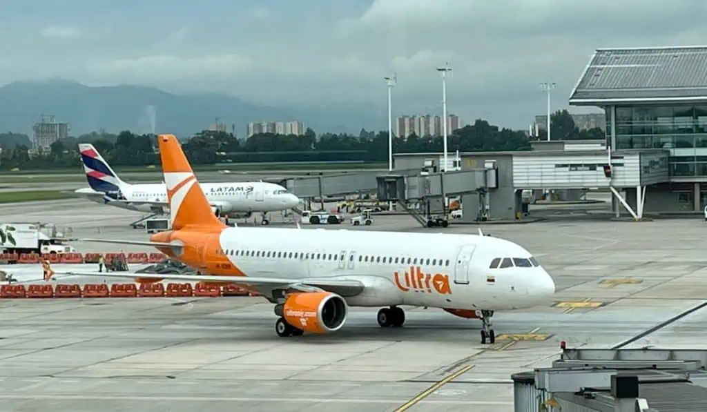 Gobierno toma medidas: así le debe responder Ultra Air a usuarios afectados Ultra Air