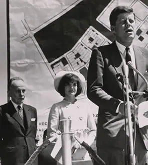 ¿Cuántas hectáreas debe comprar Colombia por la reforma agraria? Antecedentes del conflicto Alberto Lleras Camargo fue cercano al gobierno de J.F. Kennedy