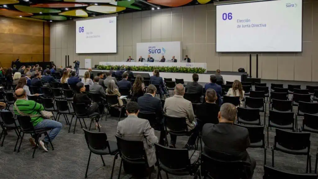 Sura ratifica su Junta hasta marzo de 2024; Gilinski no estuvo en la Asamblea Asamblea de Grupo Sura