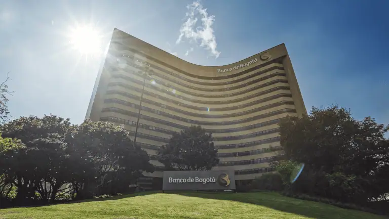 Banco de Bogotá financiará $300.000 millones para parque solar de Patria y Ashmore en Santander Una nueva apuesta del Banco de Bogotá para apoyar el desarrollo sostenible y la transición hacia una economía baja en carbono