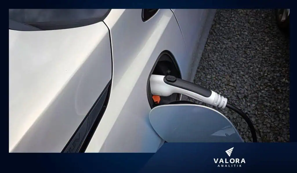 Descubra las diferencias entre vehículos híbridos y eléctricos y sus ventajas Petro invita a consumir menos gasolina en pro a la economía