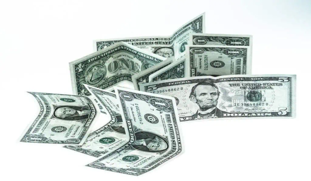 Ministro de Hacienda se pronuncia sobre caída del dólar en Colombia Por esto está bajando el dólar en Colombia