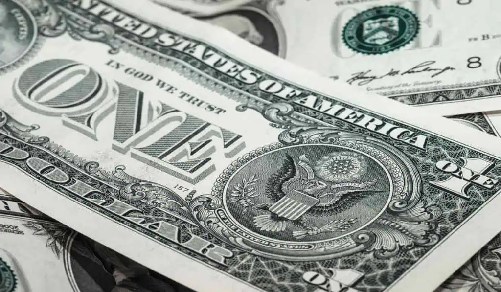 Apertura dólar Colombia 18 de abril: pese a abrir a la baja, ya tocó los $4.450 Dólar en Colombia este miércoles se cotiza al alza.