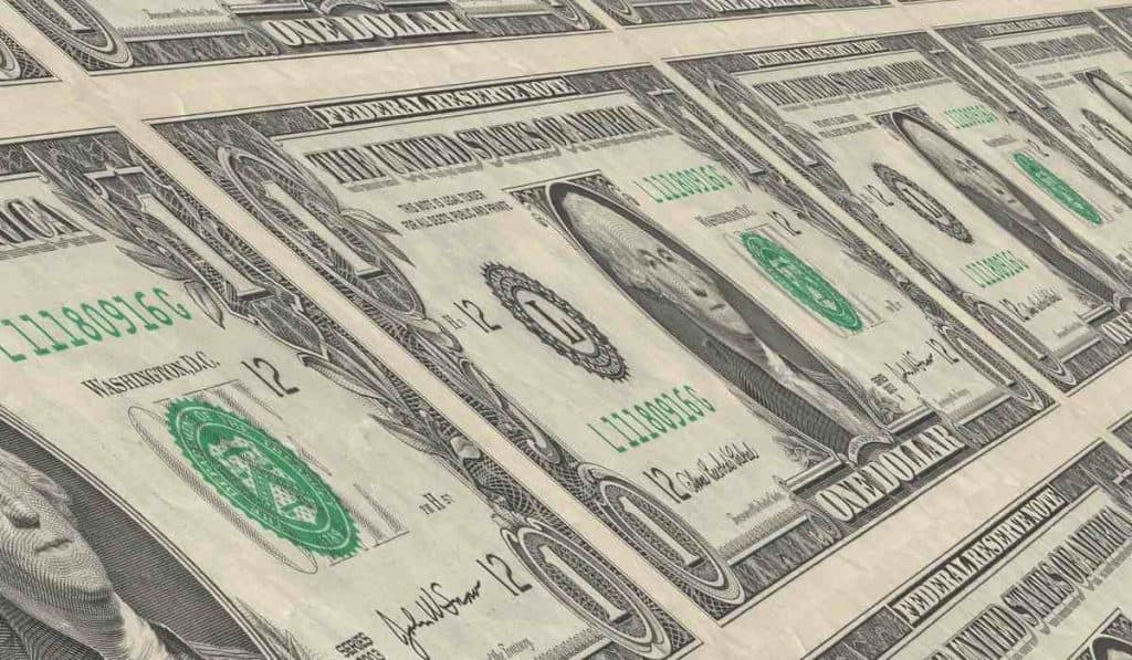 Dólar cierra cercano a los $4.490.
