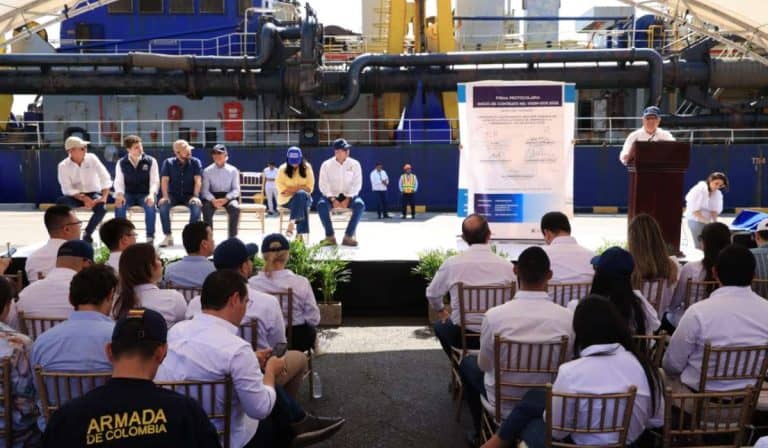 Así fue la firma protocolaria del contrato para nuevo dragado en canal de acceso puerto de Barranquilla