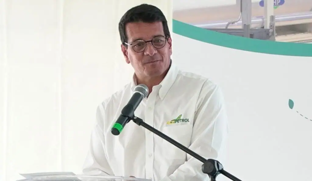 Estas son las primeras palabras de Ricardo Roa como presidente Ecopetrol: habla de seguridad energética Felipe Bayón, saliente presidente de Ecopetrol, en un evento de Bogotá de marzo de 2023