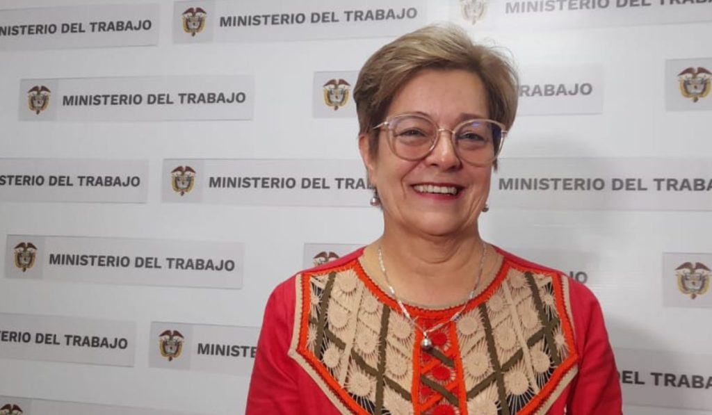Gloria Inés Ramírez, ministra de Trabajo, presentó a periodistas detalles de las reformas laboral y pensional