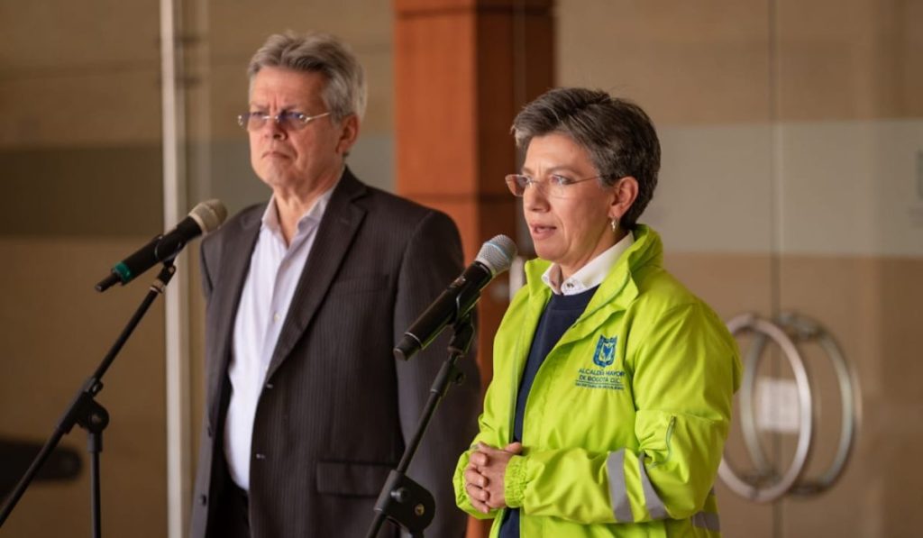 Leonidas Narváez y Claudia López, en rueda de prensa sobre el Metro de Bogotá
