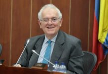 Exministro de Hacienda sobre subsidio a taxistas.