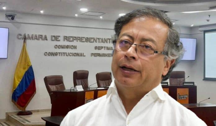 Petro Comisión Séptima Cámara de Representantes Gustavo Petro y Comisión Séptima Cámara de Representantes en el Edificio Nuevo del Congreso