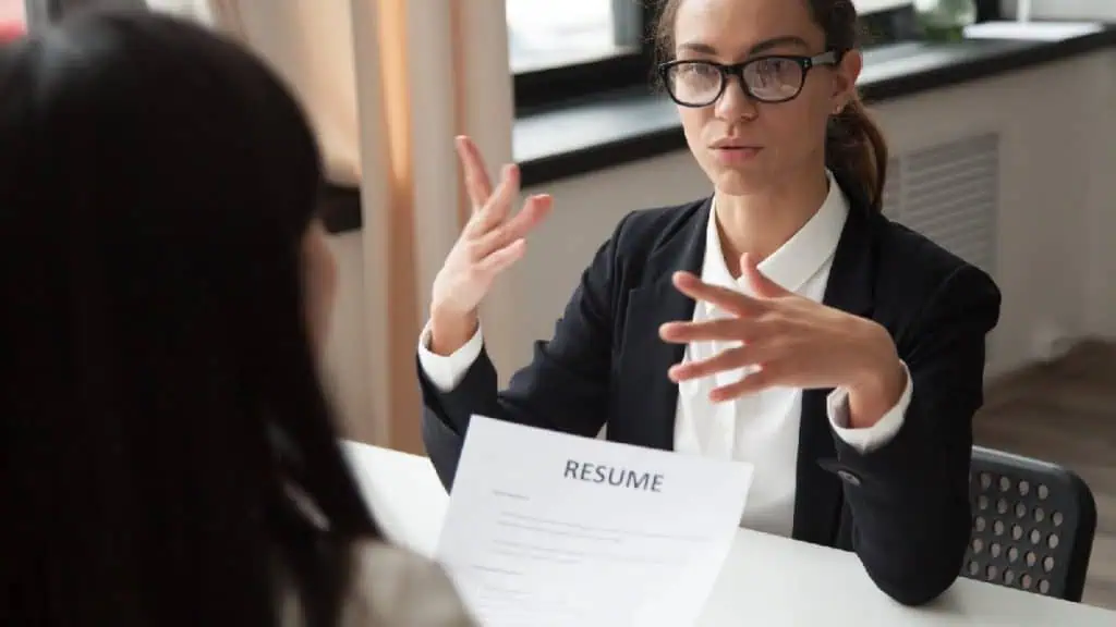 Cinco tips para atraer y retener talento en Colombia para su empresa Preguntas claves en entrevistas laborales en inglés