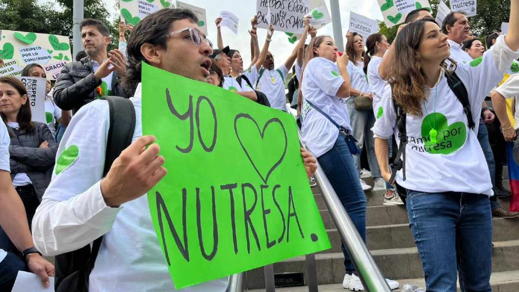 Protestas por negociaciones de Gilinski con el GEA