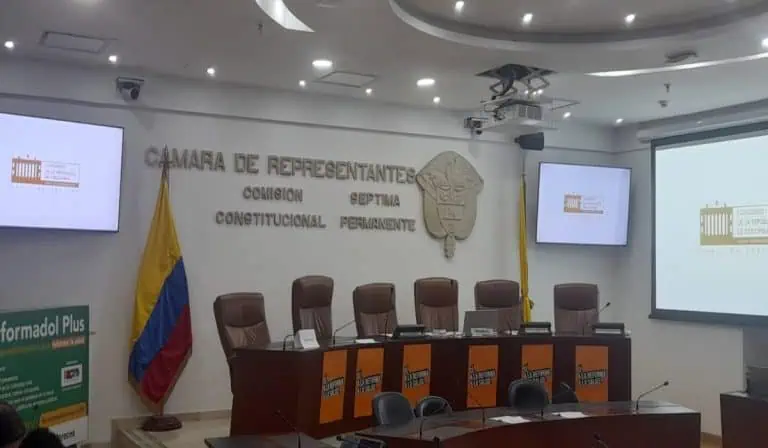 Hoy se discute reforma a la salud
