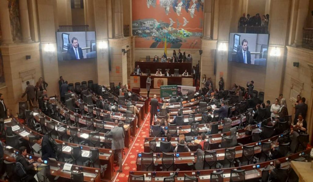 Reforma a la salud en su primer debate en el Congreso.