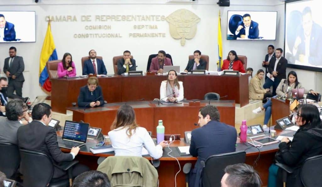 Reforma a la salud en Colombia se debate en el Congreso