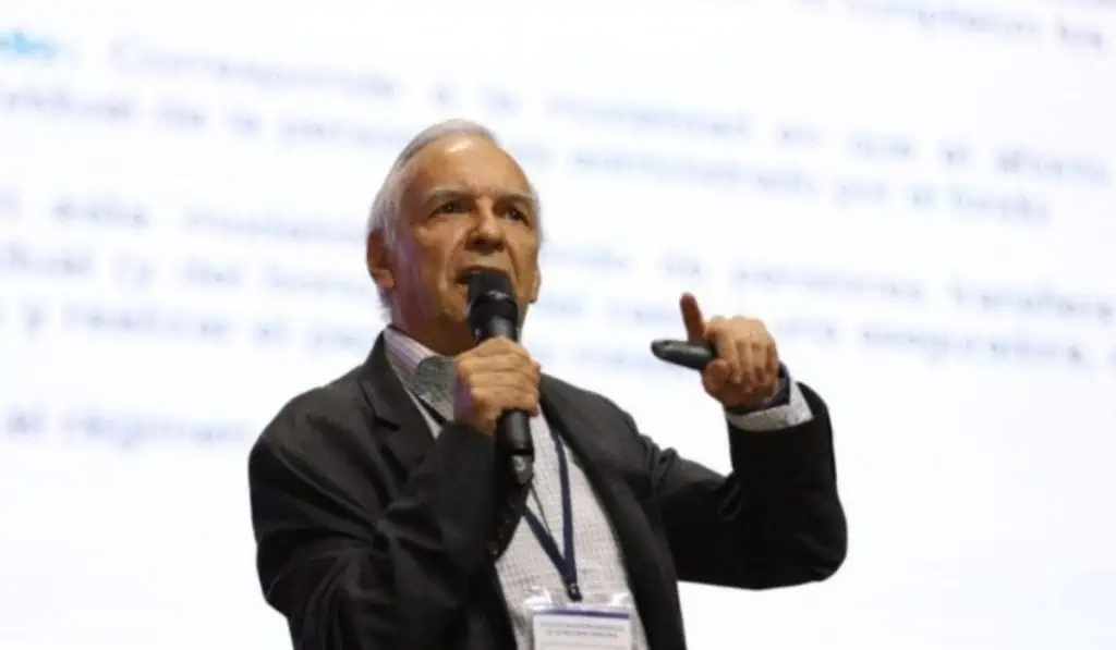 Ministro de Hacienda revela impactos del fenómeno de El Niño en tarifas de energía y precios de alimentos MinHacienda de Colombia se pronuncia sobre Regla Fiscal.
