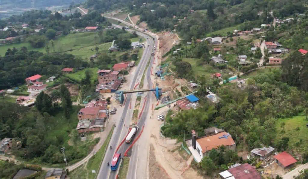 Vía Bogotá – Girardot: ¿para qué son los nuevos estudios que se están realizando? Así se ve el sector de Azafranal, a la altura de Silvania, en la vía Bogotá - Girardot