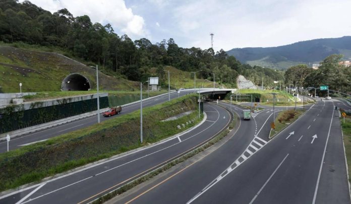 Túnel Seminario de la concesión túnel de Oriente